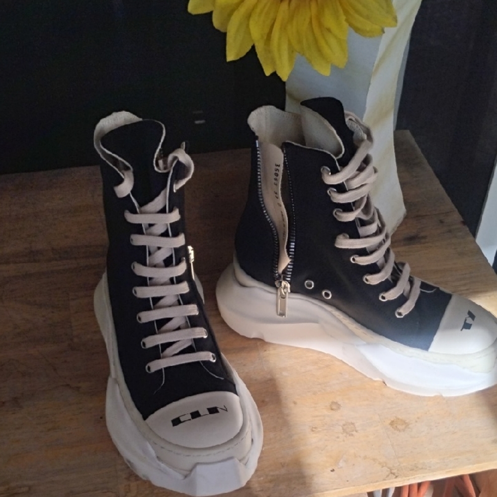Black High-Top Sneakers with Zipper
